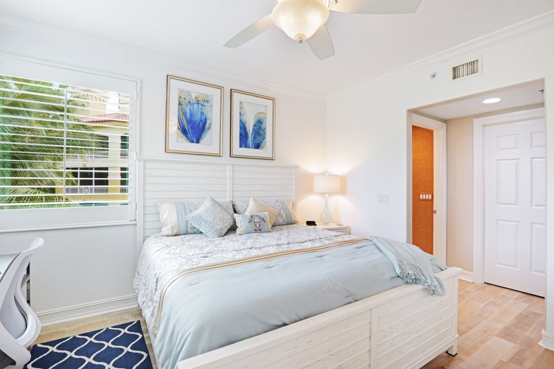 2738 Tiburon Blvd E #301, Naples, FL 34109