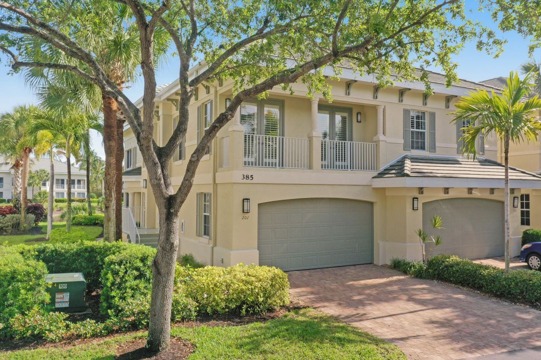 385 Sea Grove Ln #201, Naples, FL 34110