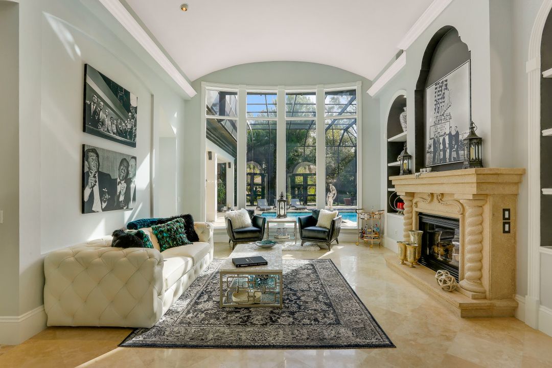 4642 Idylwood Ln, Naples, FL 34119