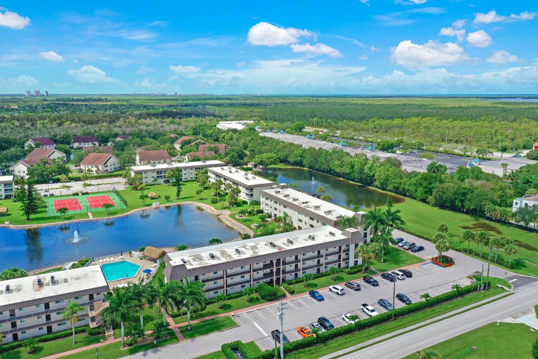 1010 Manatee Rd #B201, Naples, FL 34114