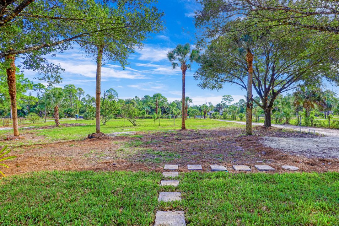 241 12th St SE, Naples, FL 34117