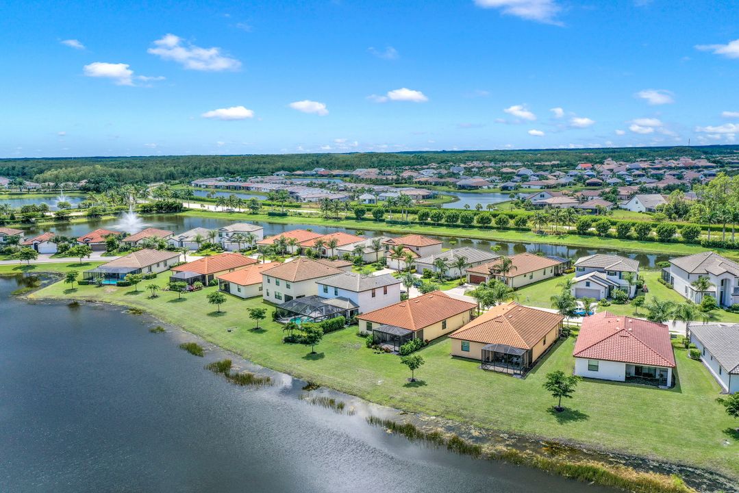 11567 Shady Blossom Dr, Fort Myers, FL 33913