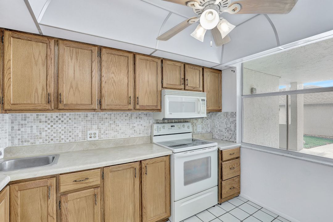 5959 Winkler Rd #105, Fort Myers, FL 33919