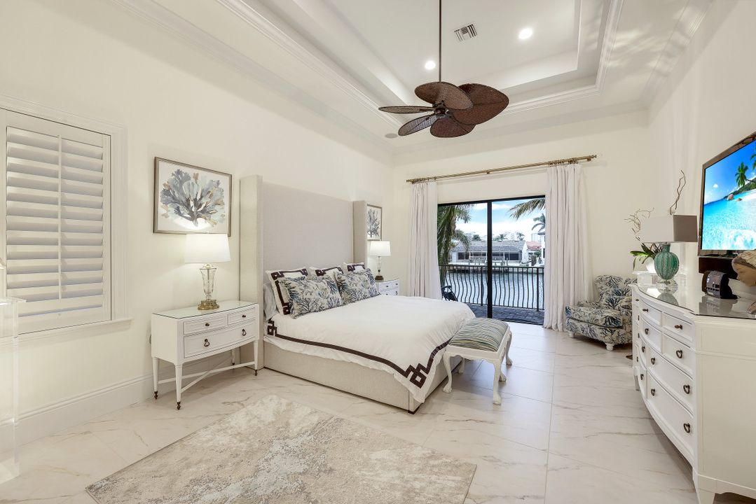 403 Seabee Ave, Naples, FL 34108