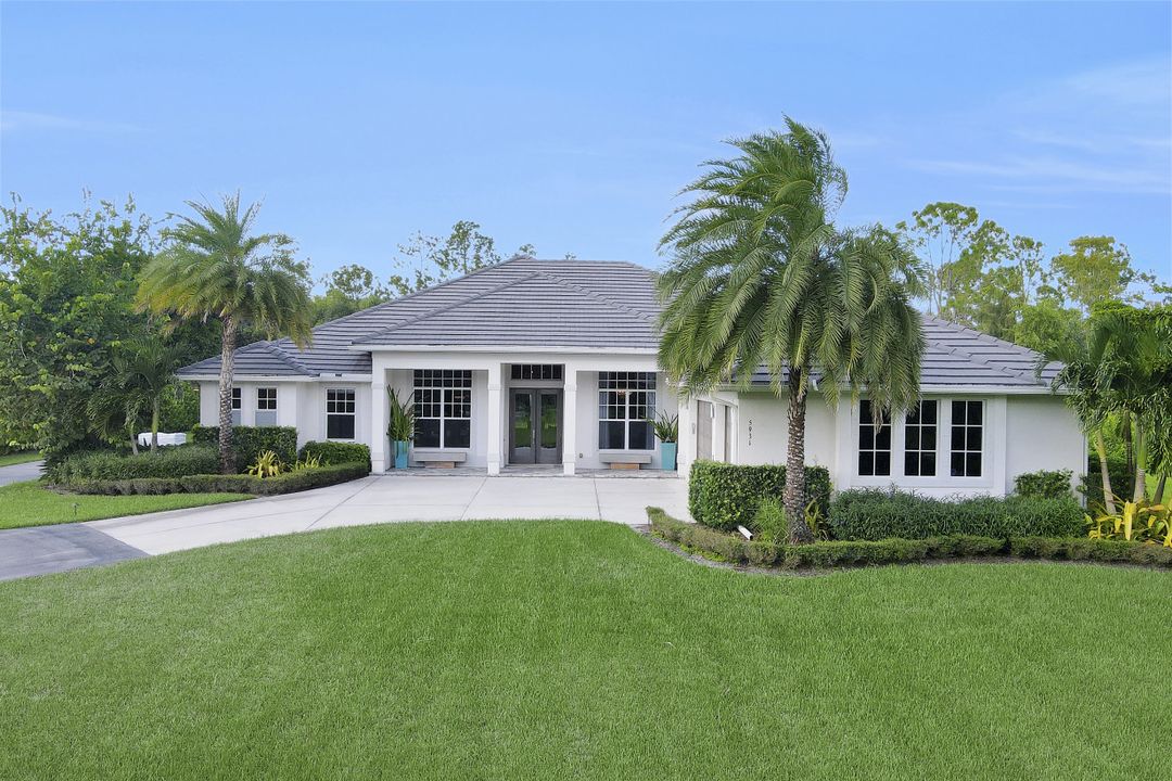 5931 Spanish Oaks Ln, Naples, FL 34119