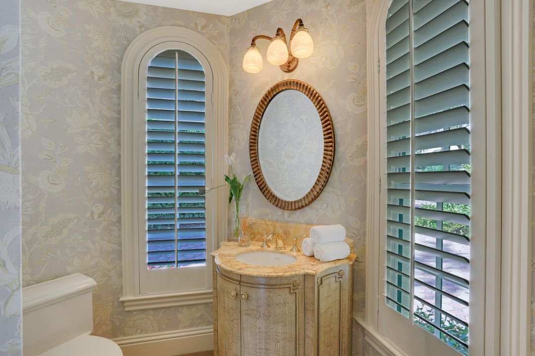 232 Point Salerno, Naples, FL 34108