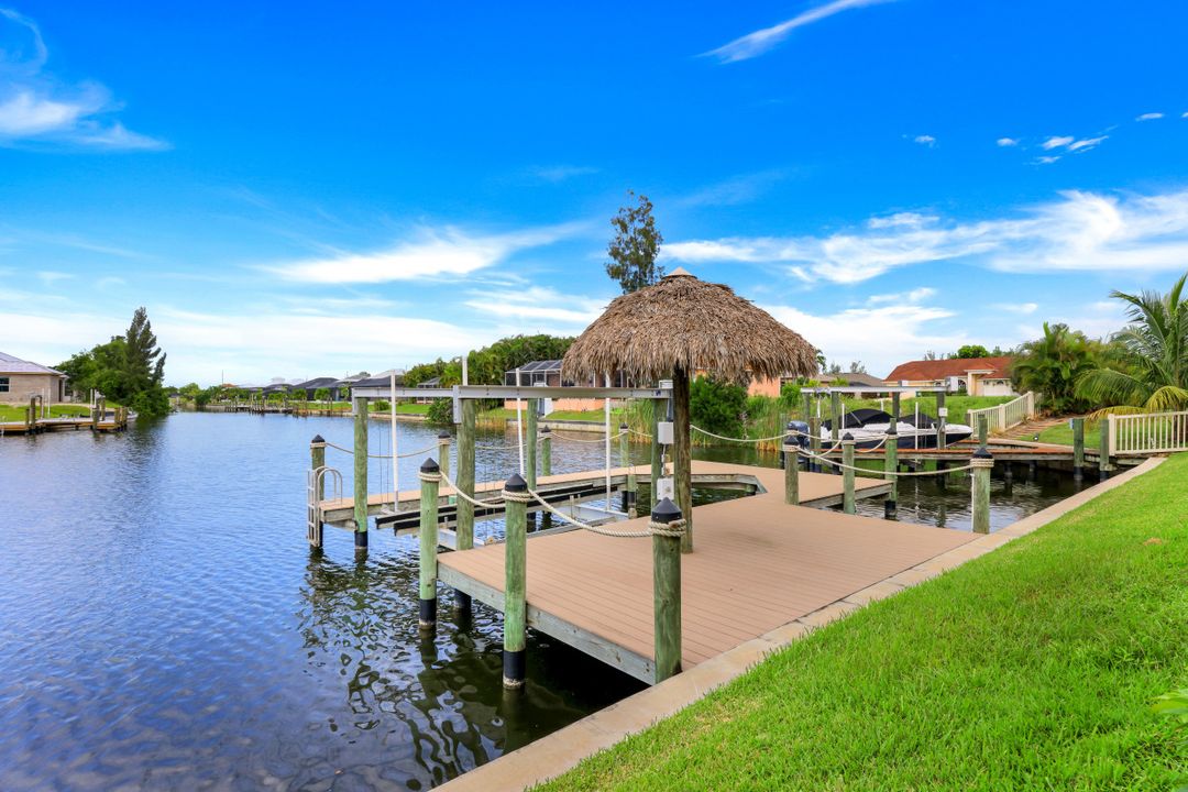 3026 SW 17th Pl, Cape Coral, FL 33914