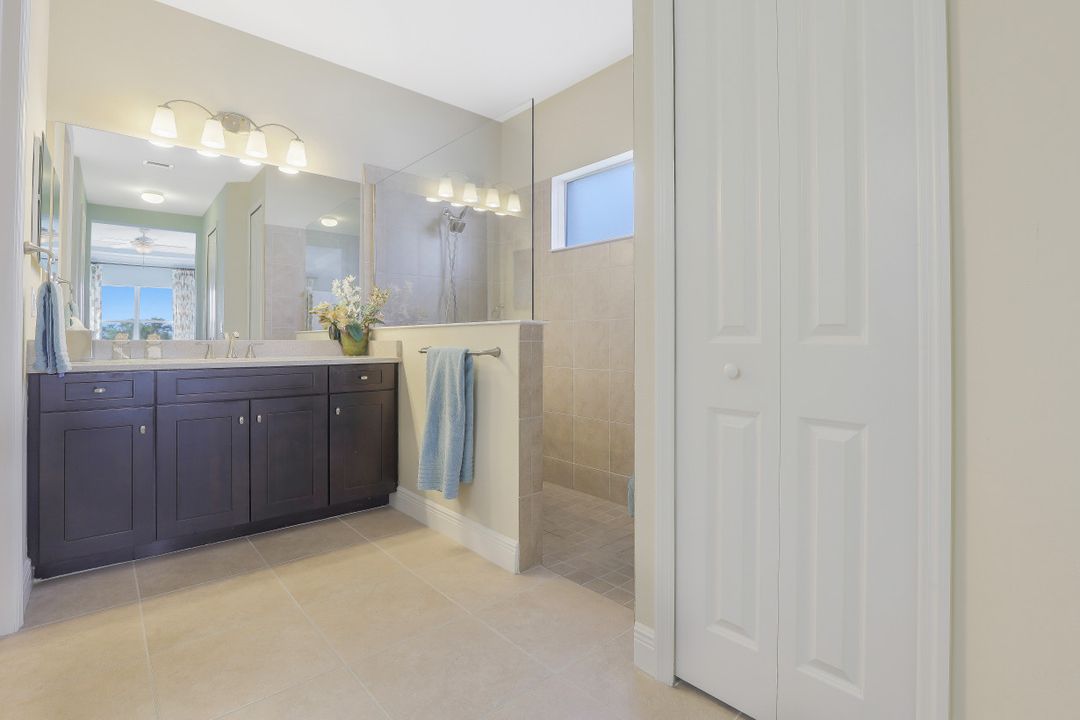 8542 Big Mangrove Dr, Fort Myers, FL 33908