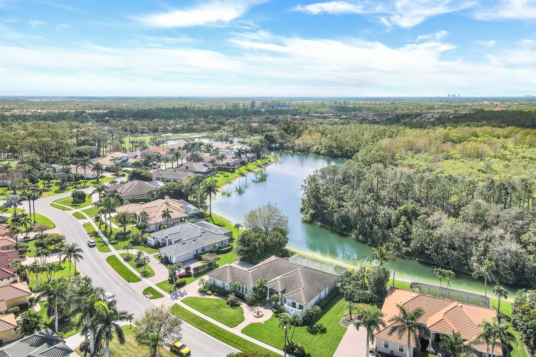 8072 Tiger Lily Dr, Naples, FL 34113