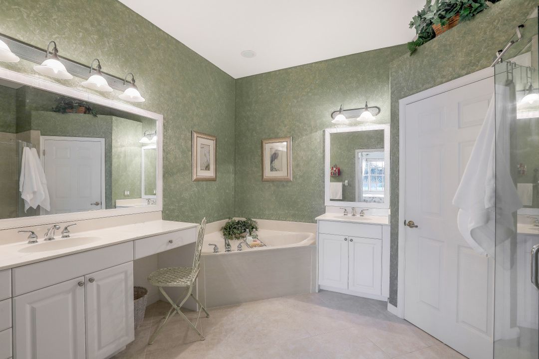 10095 Valiant Ct #201, Miromar Lakes, FL 33913