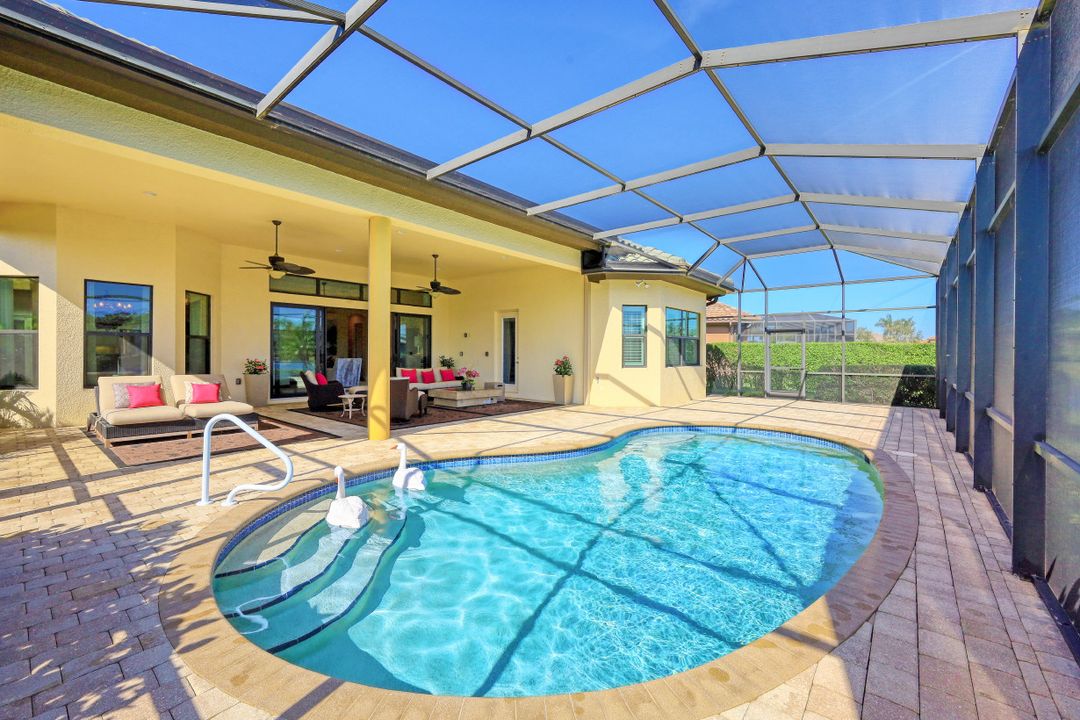 6344 Serano Way, Naples, FL 34113