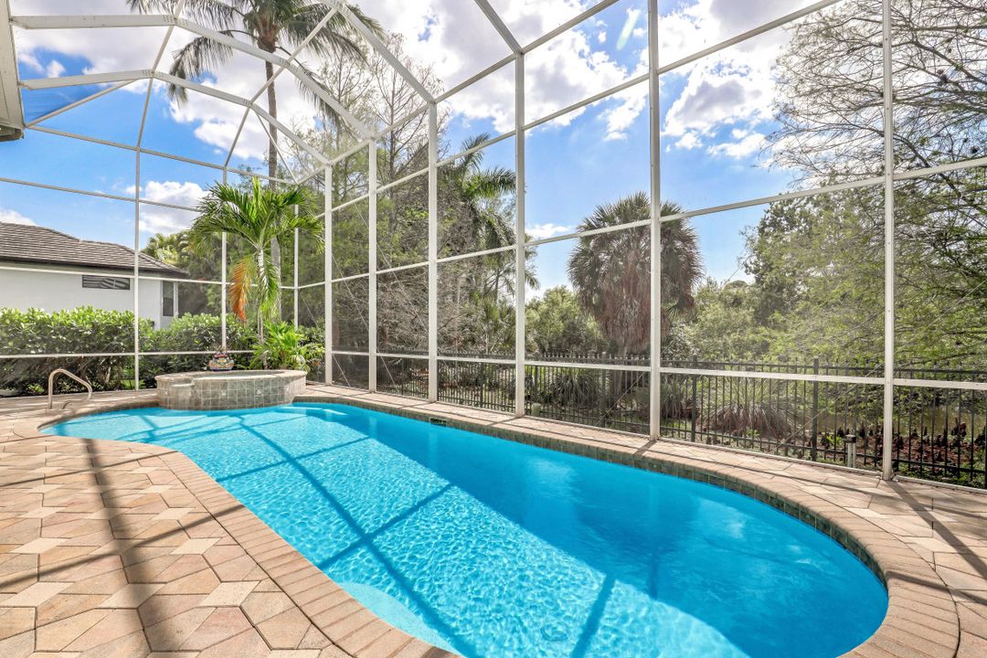 27070 Driftwood Dr, Bonita Springs, FL 34135