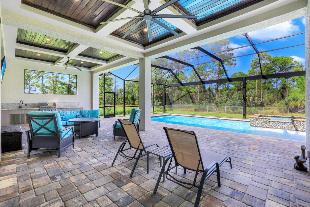 631 25th St SW, Naples, FL 34117