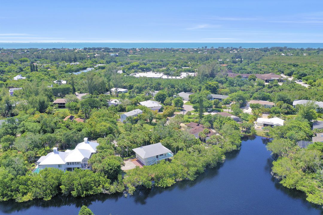 9455 Beverly Ln, Sanibel, FL 33957