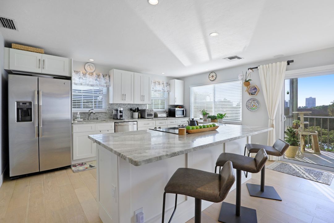 4786 West Blvd #B-201, Naples, FL 34103