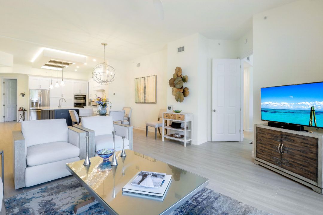 840 Sailaway Ln #103, Naples, FL 34108