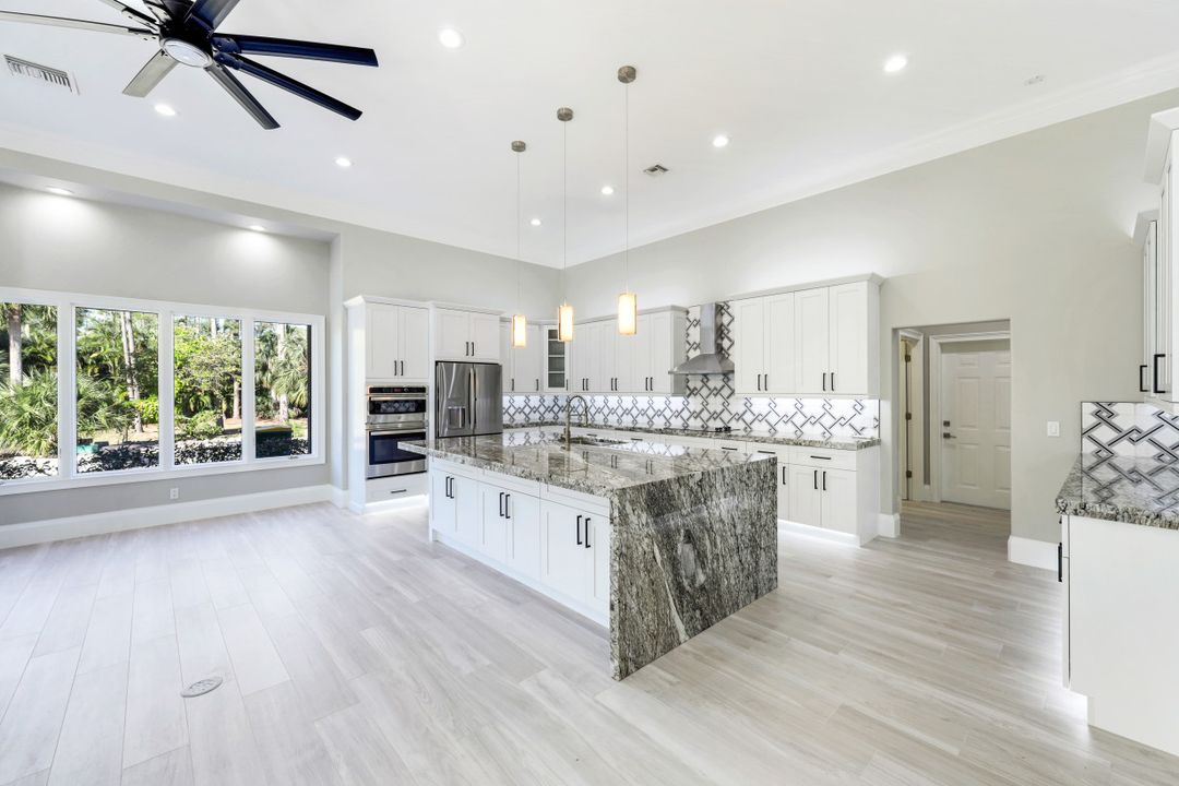 4040 1st Ave SW, Naples, FL 34119