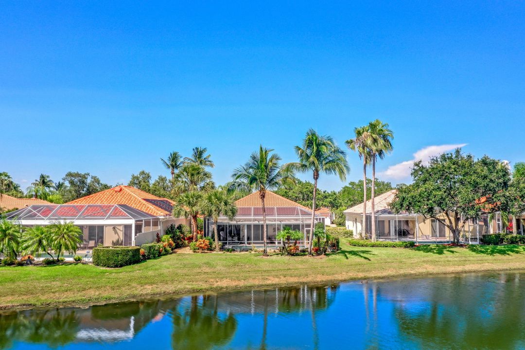 5981 Bermuda Ln, Naples, FL 34119