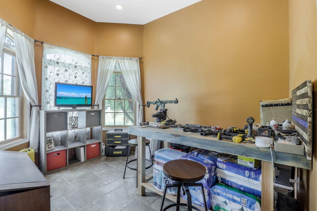 3074 Woodstock Ave, Naples, FL 34120