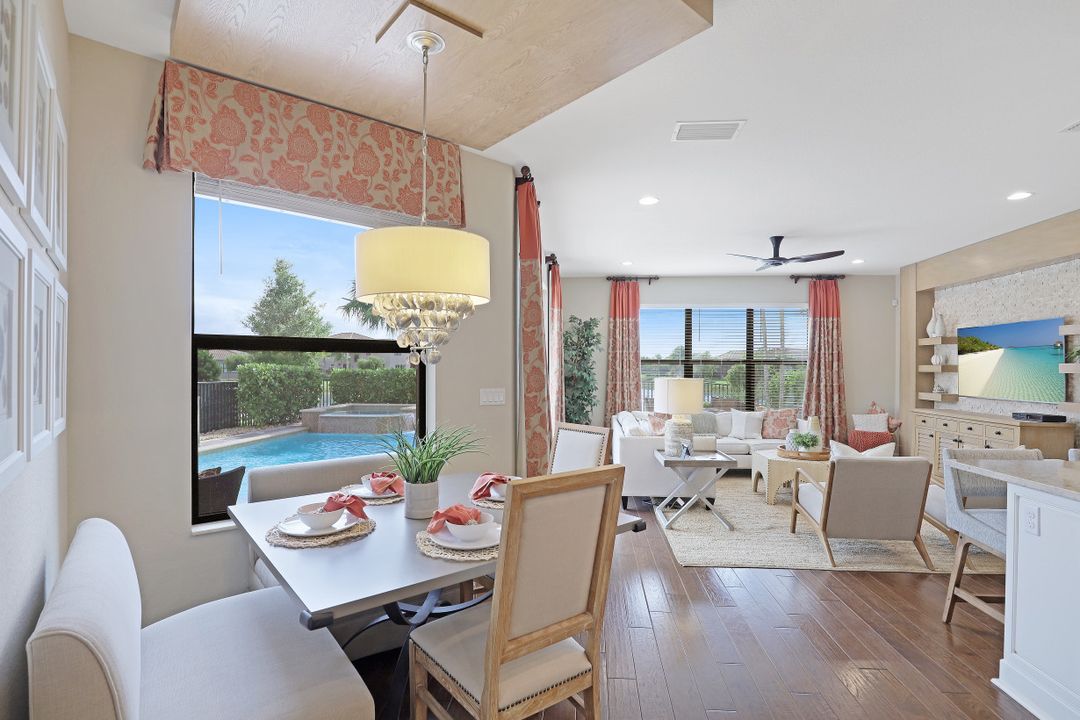 11784 Meadowrun Cir, Fort Myers, FL 33913