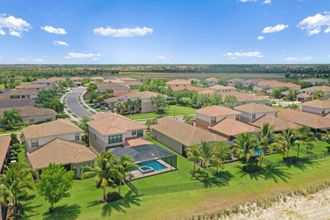 4173 Amelia Way, Naples, FL 34119