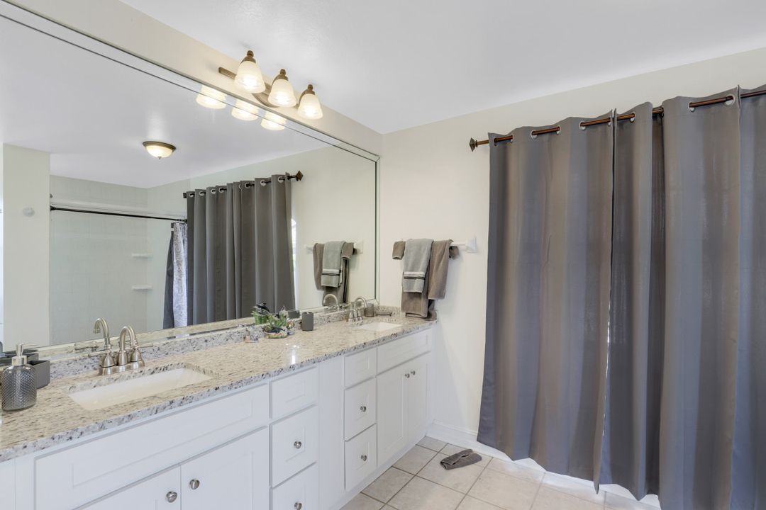 3332 SE 22nd Pl, Cape Coral, FL 33904