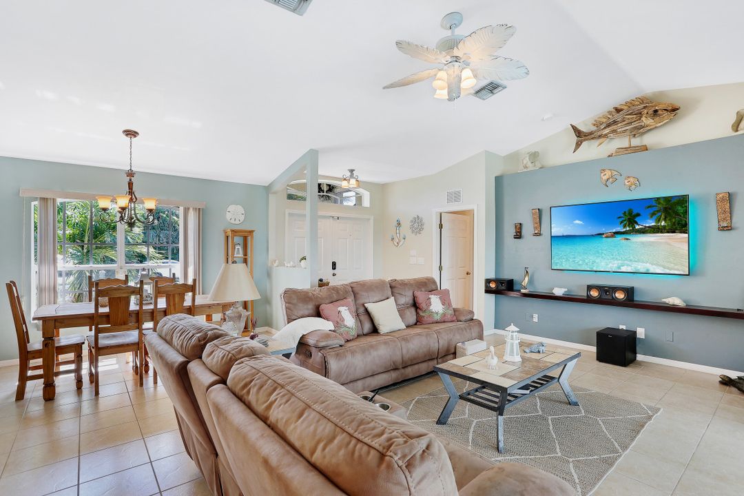 321 NE 10th Terrace, Cape Coral, FL 33909