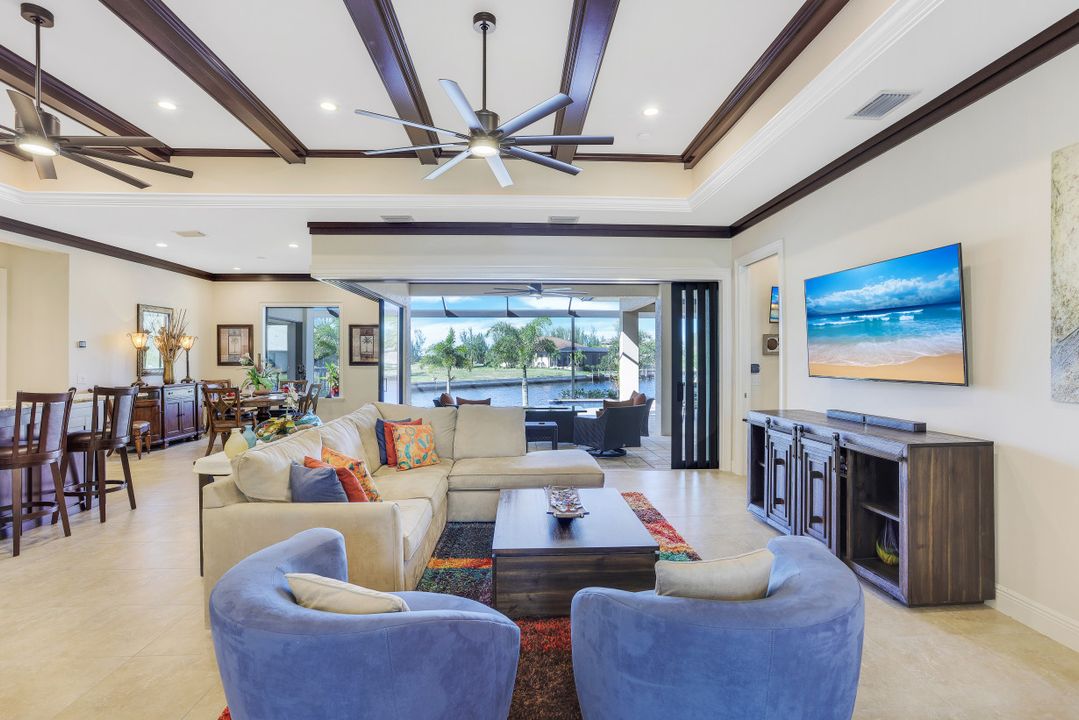 128 NW 39th Ave, Cape Coral, FL 33993