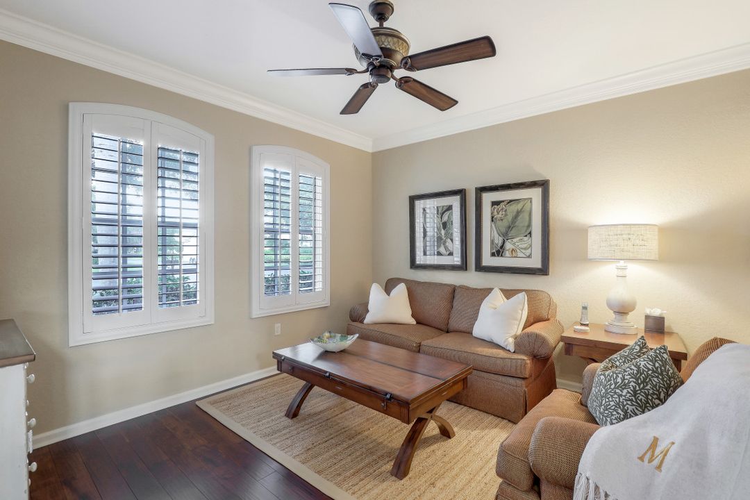 23181 Oakglen Ln, Bonita Springs, FL 34135