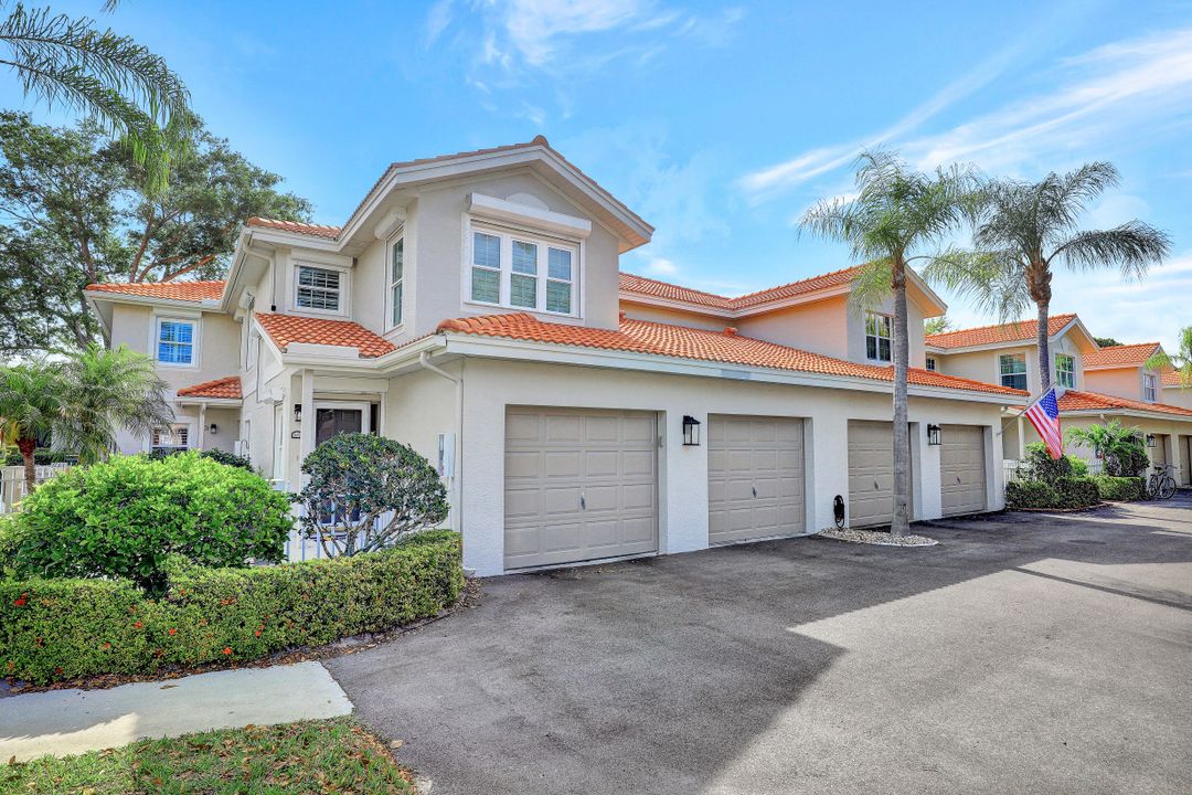7466 Jacaranda Park Rd #U-101, Naples, FL 34109