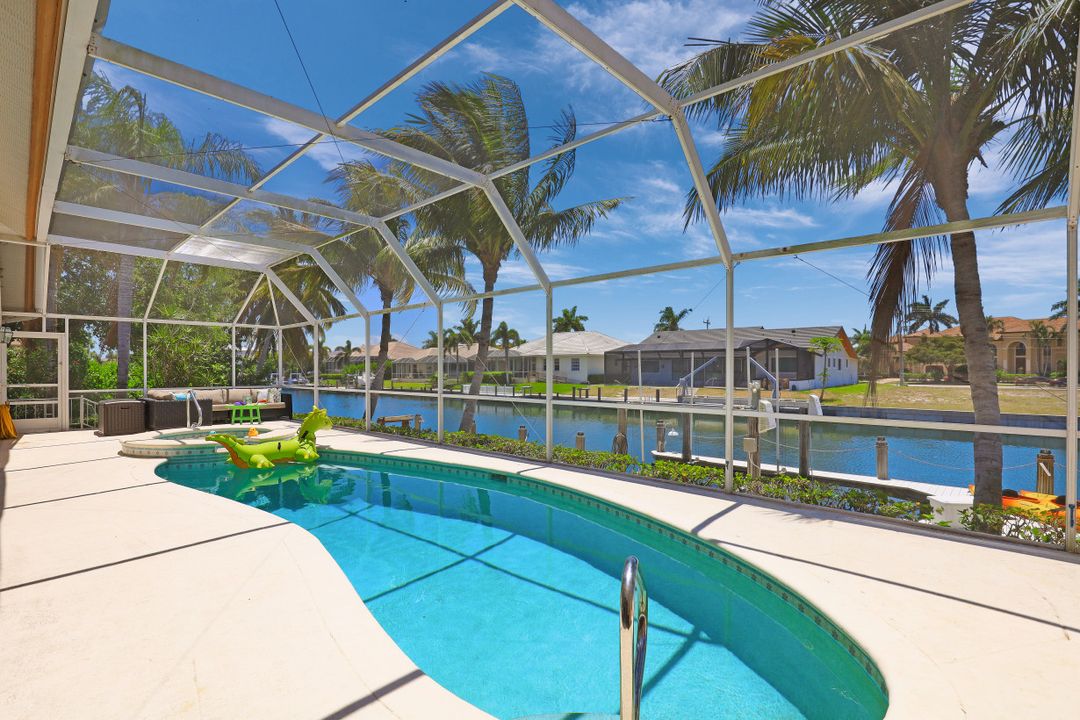 951 Olive Ct, Marco Island, FL 34145