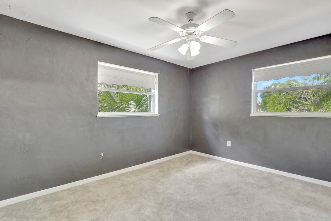 4656 Capri Dr, Naples, FL 34103