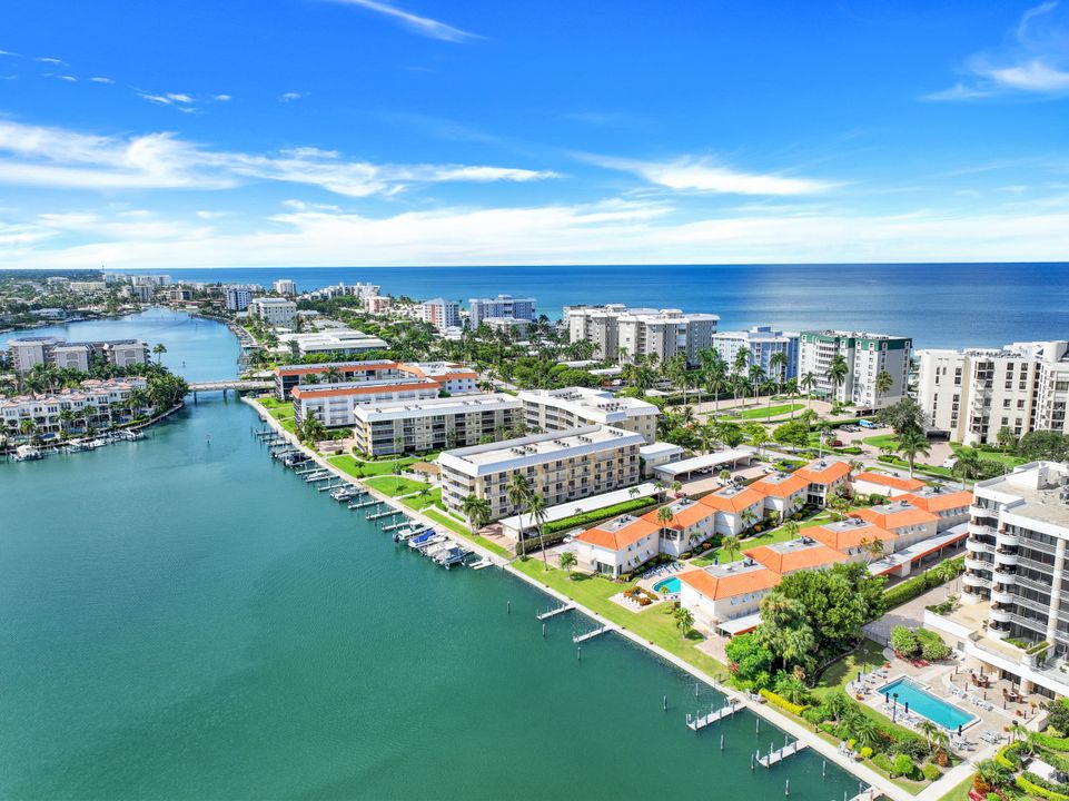 3070 Gulf Shore Blvd N #209, Naples, FL 34103