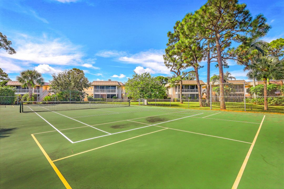 1549 Sandpiper St #39, Naples, FL 34102