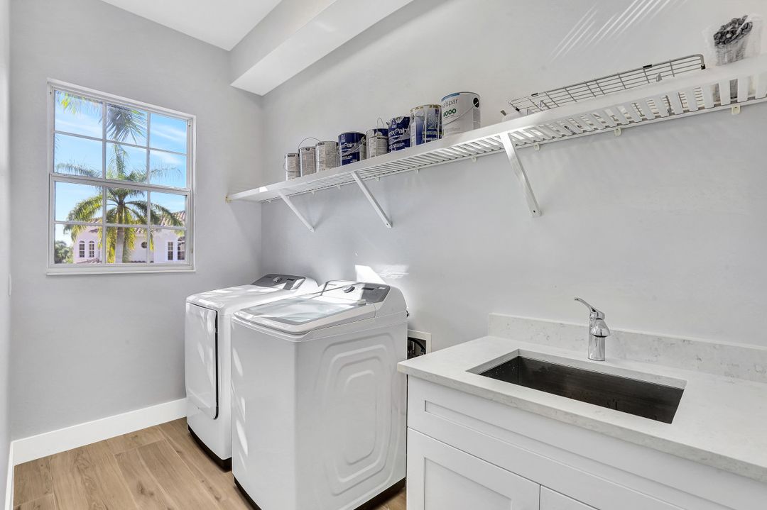 9053 Cascada Way #201, Naples, FL 34114