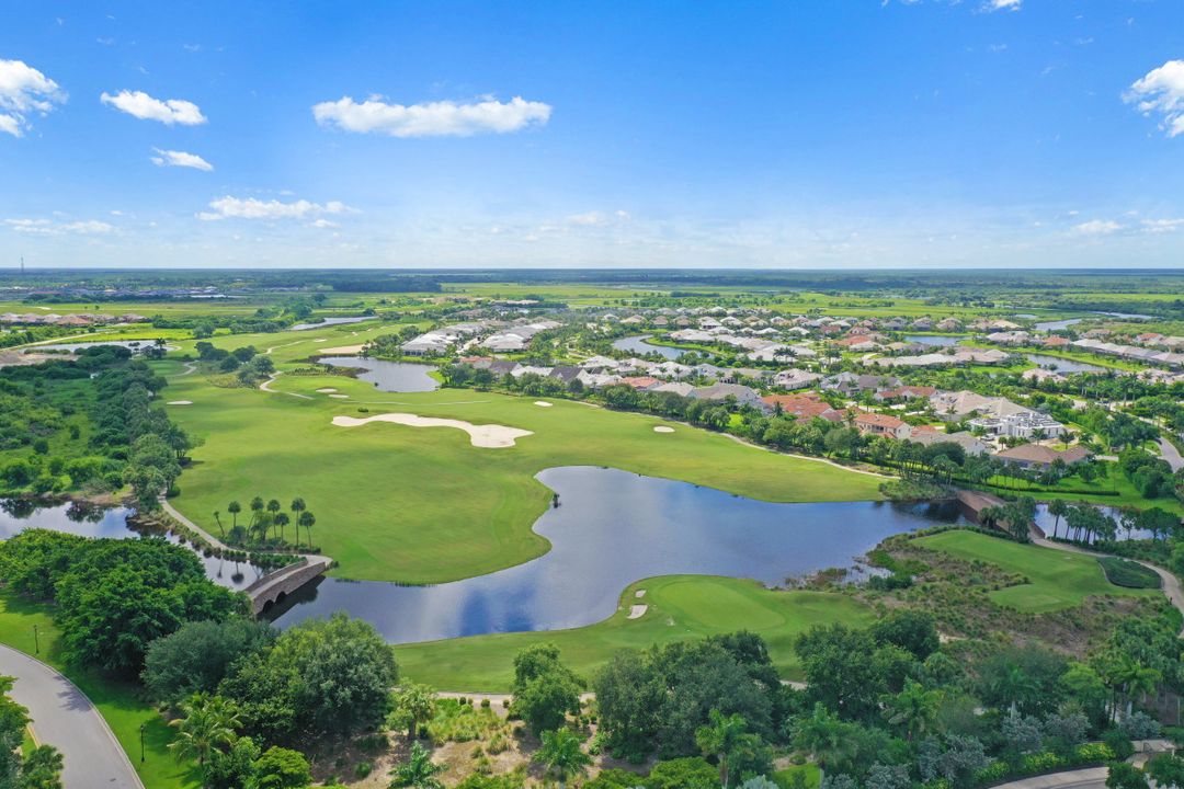 3228 Tavolara Ln, Naples, FL 34114