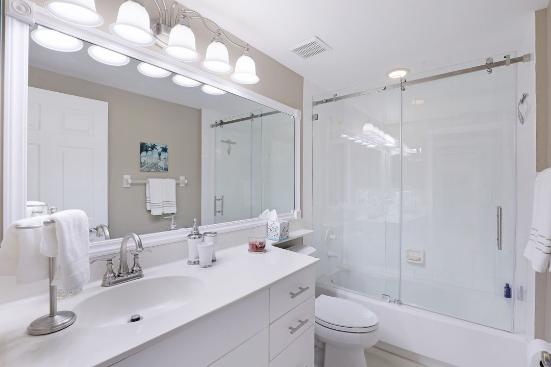 1615 Windy Pines Dr #5, Naples, FL 34112