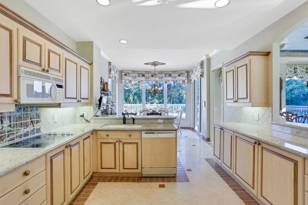 4751 Bonita Bay Blvd #201, Bonita Springs, FL 34134