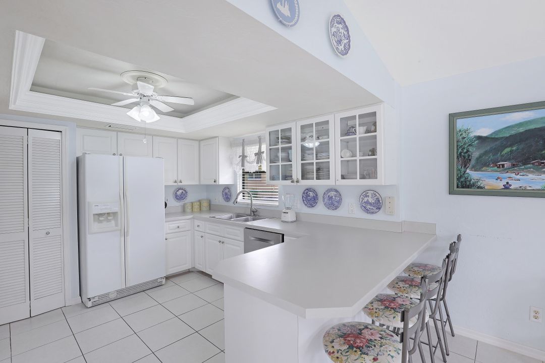3870 SE 13th Pl, Cape Coral, FL 33904