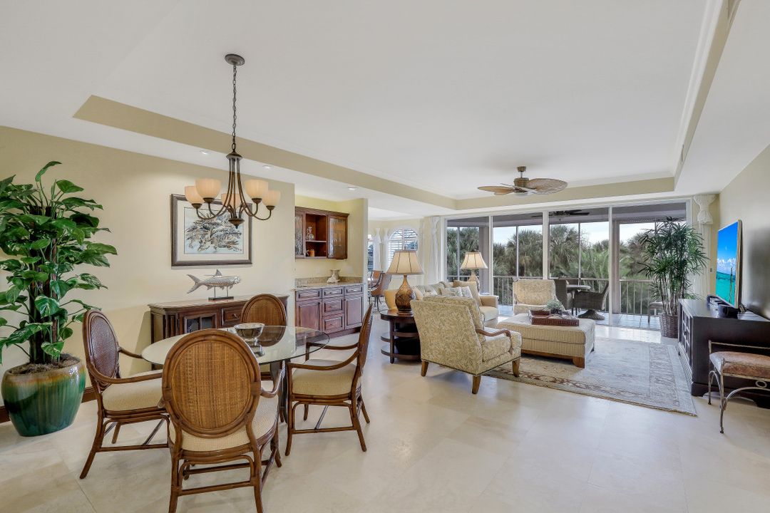 8430 Abbington Cir #C-23, Naples, FL 34108