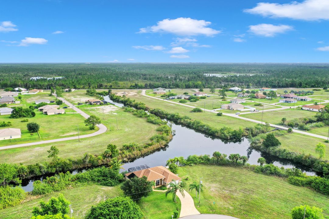 4176 NE 9th Pl, Cape Coral, FL 33909