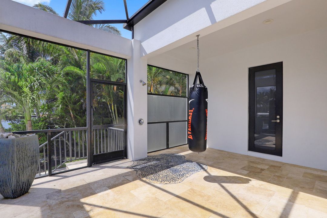 480 Parkhouse Ct, Marco Island, FL 34145