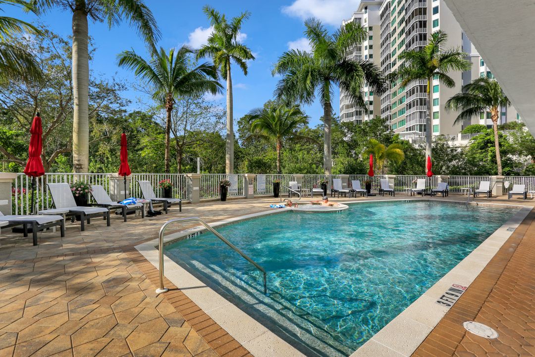 275 Indies Way #1605, Naples, FL 34110