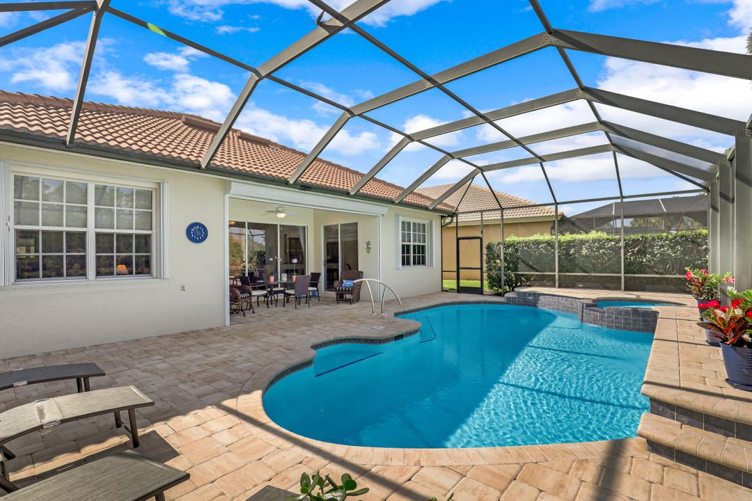 9114 Falling Leaf Dr, Bonita Springs, FL 34135