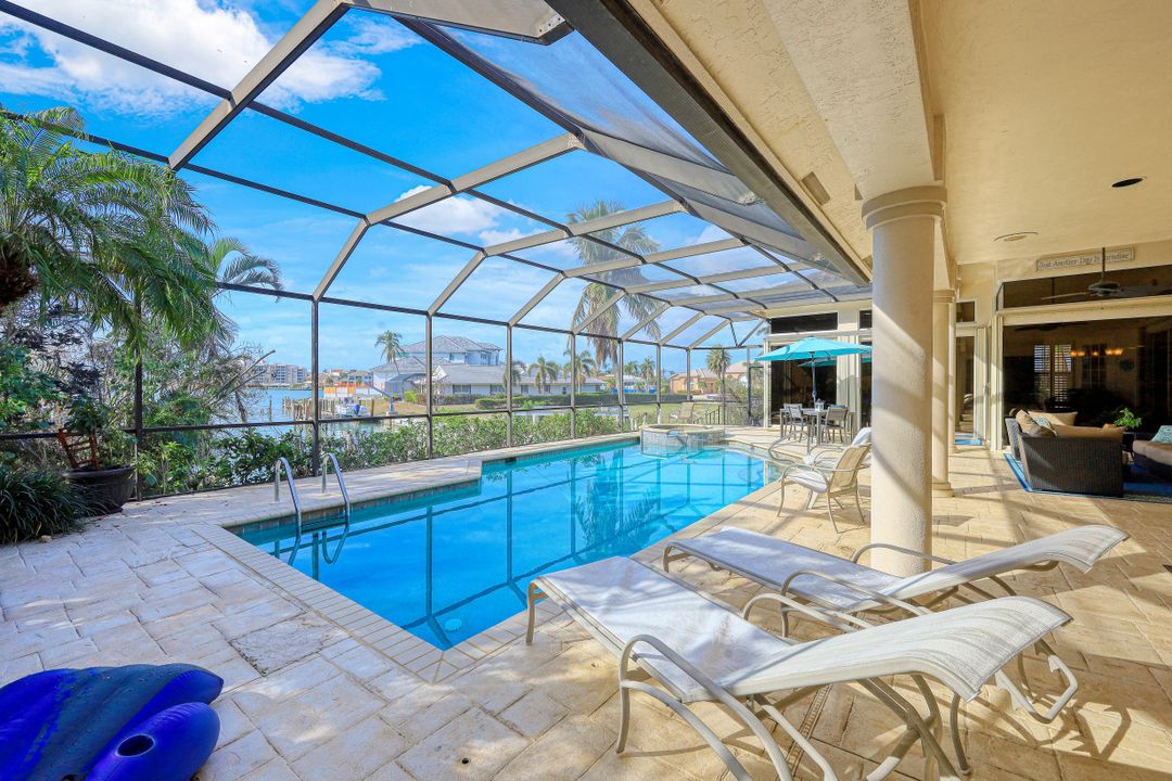 800 Arcadia Ct, Marco Island, FL 34145