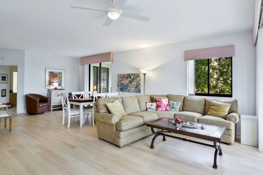 6500 Valen Way #305A, Naples, FL 34108