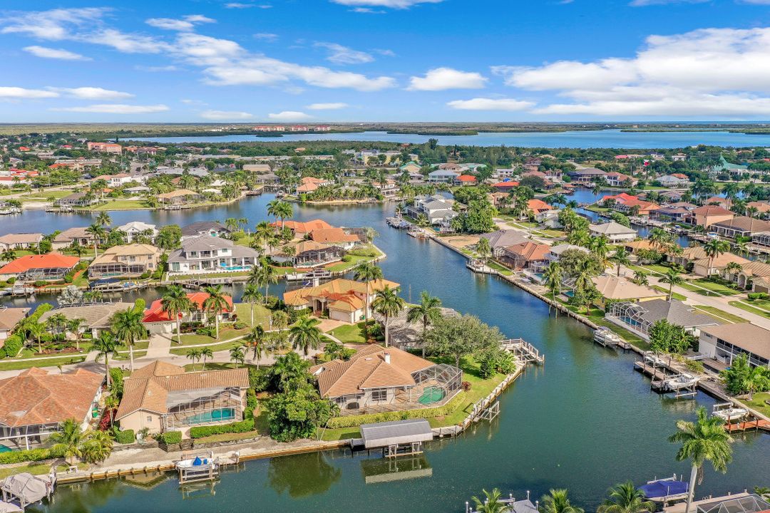 188 Richmond Ct, Marco Island, FL 34145