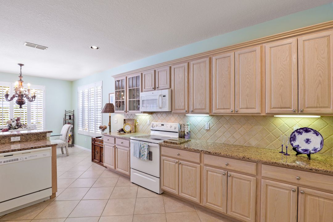 23144 Tree Crest Ct, Bonita Springs, FL 34135