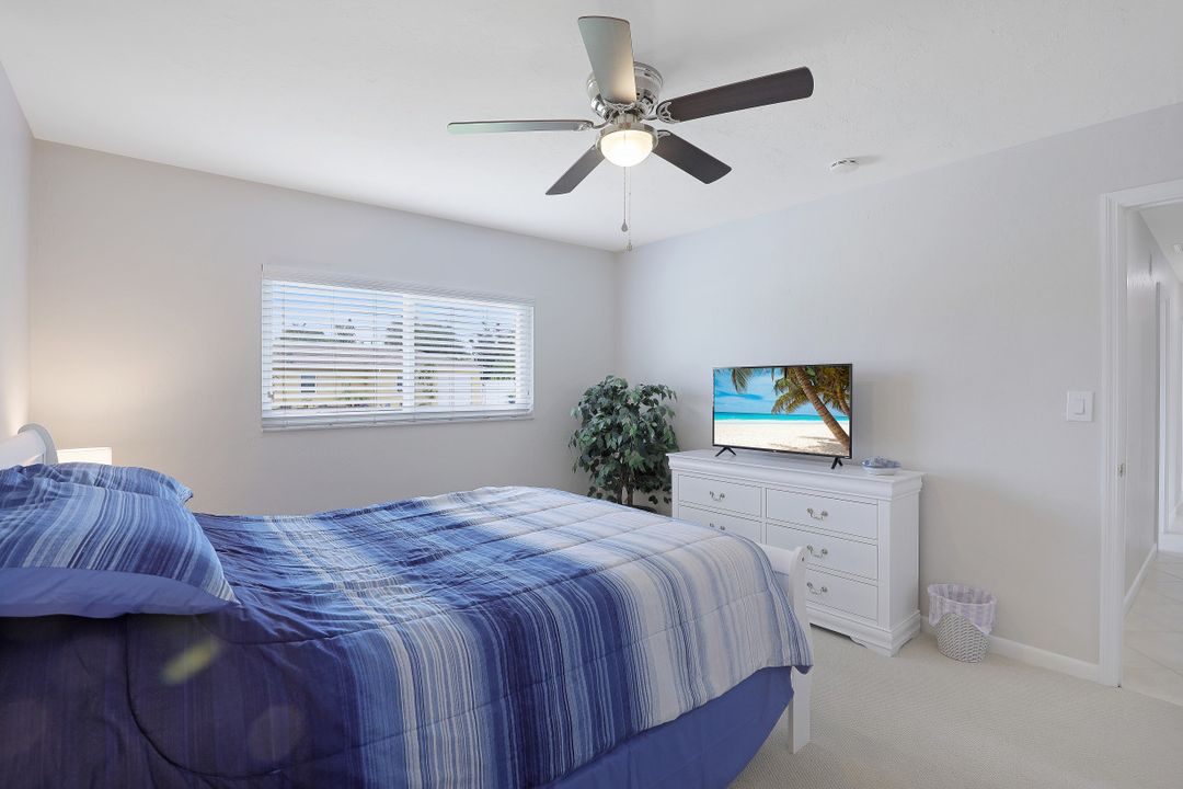 701 93rd Ave N, Naples, FL 34108