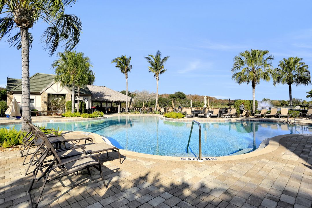 11429 Golden Eagle Ct, Naples, FL 34120